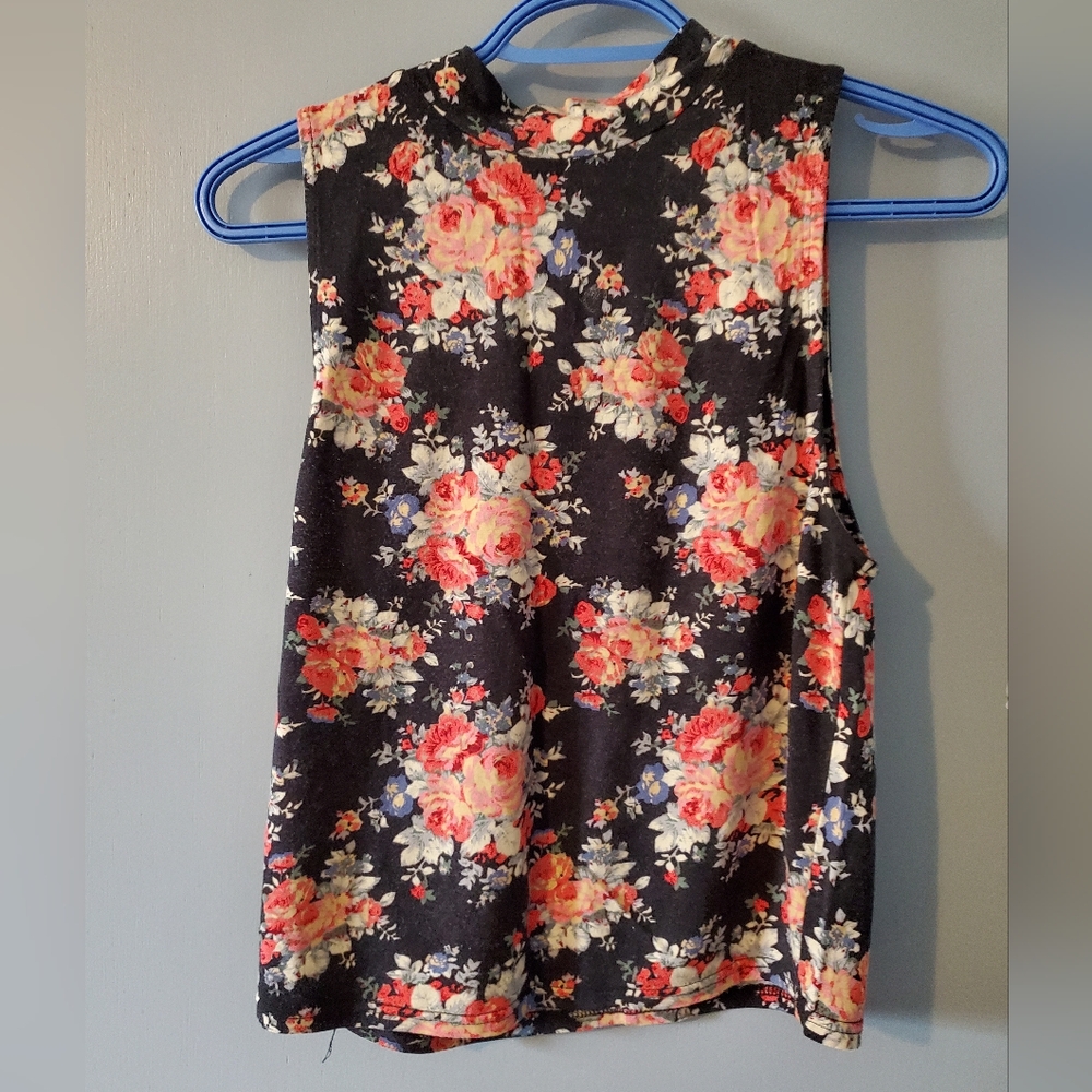 Forever 21 Floral Muscle Tee - Black and Red